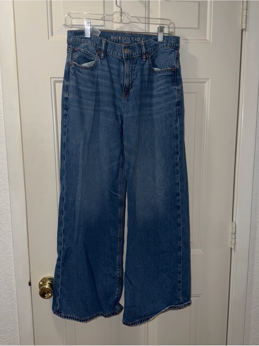 American Eagle Womens Low Rise Ultra Wide Leg Size 2 Blue Denim Jeans